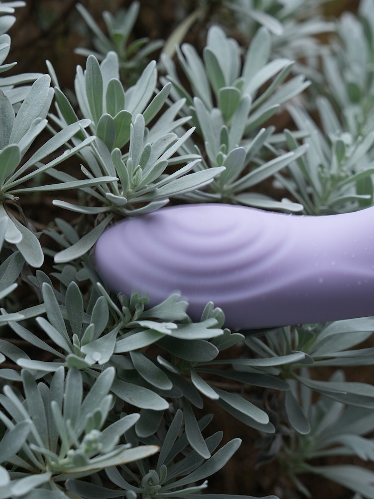 SVAKOM - Selena APP G-spot Vibrator - Pastel Lilac - View 5