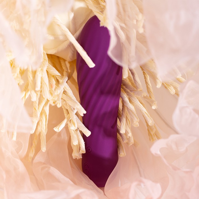 SVAKOM - Tulip Bullet Vibrator - Violet - View 4