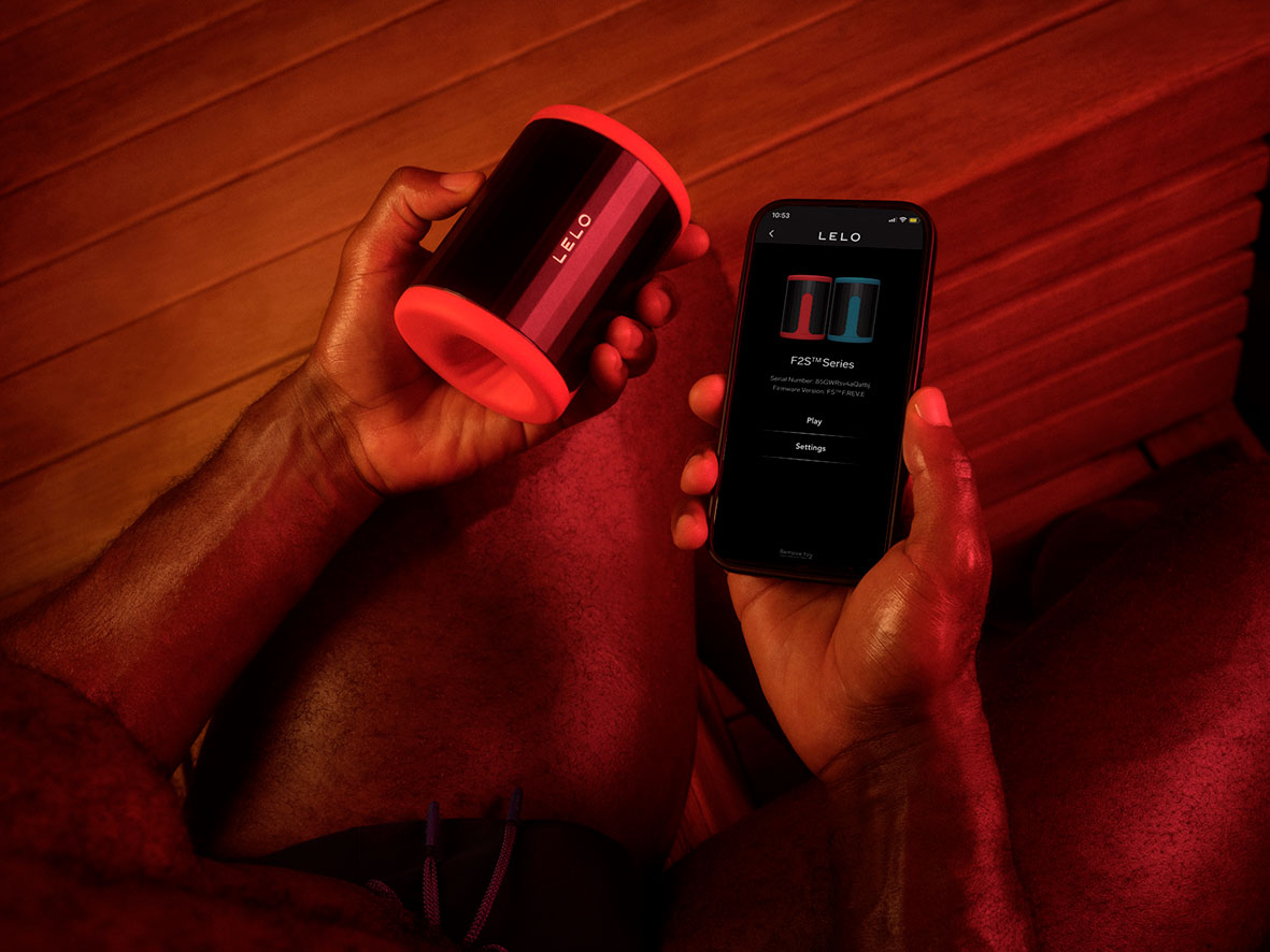 Lelo - F2S AI 耐力鍛鍊電動自慰器 - 紅色 - View 4